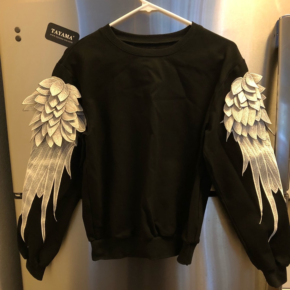 99.9% new.  I never wear it.